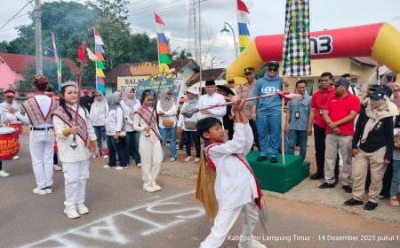 Meriah, Karnaval HUT Desa Pasar Sukadana Ke-82 Dilepas Bupati Ela Siti Nuryamah