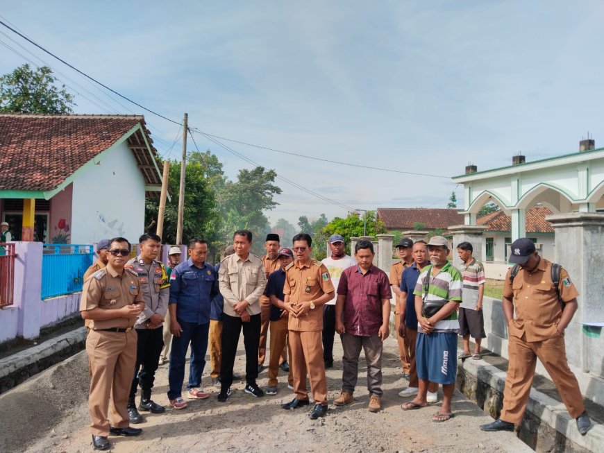 Warga Desa Siraman Sambut Gembira Pembangunan Jalan Lapen yang Tingkatkan Ekonomi dan Pendidikan