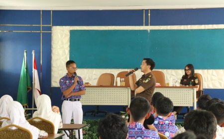 Kejari Lampung Timur Masuk MAN IC, Tanamkan Sadar Hukum pada Pelajar Sejak Dini