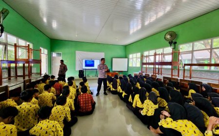 Polres Lampung Tengah Bina Pelajar SMPN 6 Terbanggi Besar: Bijak Bermedsos, Jauhi Narkoba, Tertib Berlalulintas