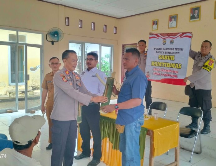 Perkuat Keamanan Lingkungan, Polsek Bumi Agung Resmikan "Sabuk Kamtibmas" dan Bagikan Kentongan