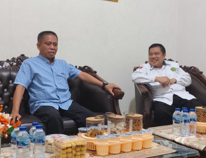 Perkuat Sinergi, Ketua PWI Lampung Timur Silaturahmi ke Kantor Kemenag