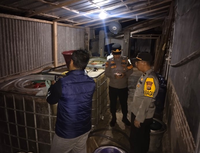 Polres Metro Ungkap Praktik Distribusi BBM Ilegal Asal Sumsel, Satu Orang Diamankan