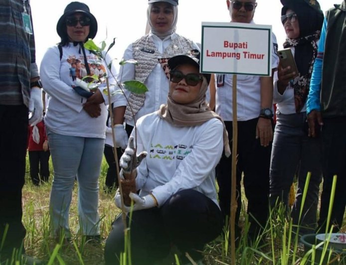Ribuan Pohon Ditanam di Rawa Mbah Harjo, Lampung Timur Rayakan HKAN, Hari Bumi, dan Semangat Kartini