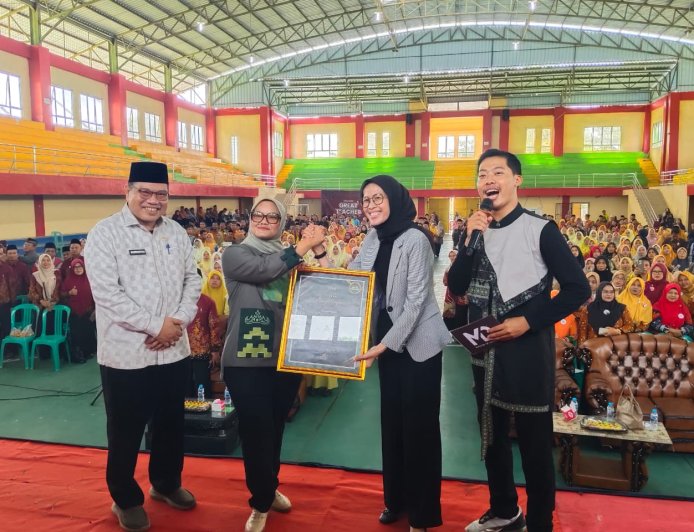 Seminar Nasional GREAT di Lampung Timur Tekankan Peran Guru sebagai Inspirator, Bupati Janjikan Kenaikan Insentif