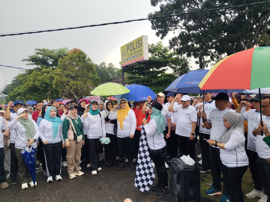 Meriah!! Jalan Sehat HUT Ke-27 Lampung Timur di Sukadana
