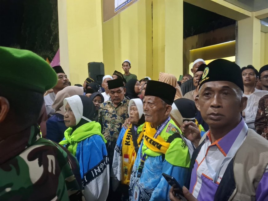 163 Jemaah Calon Haji Lampung Timur Kloter 11 JKG Diberangkatkan Pagi dari Sukadana