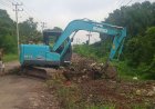 Kolaborasi Pemerintah dan Swasta Atasi Krisis Sampah di Kotabumi, Alat Berat Dikerahkan Percepat Penanganan