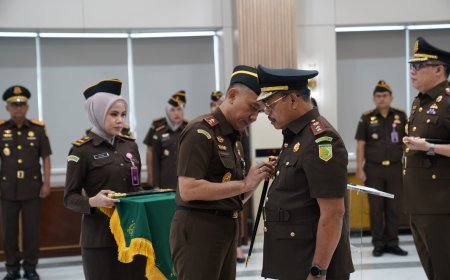 Kajati Lampung Lantik Wakajati dan Kajari Lampung Timur, Tegaskan Penegakan Hukum Berkeadilan dan Humanis