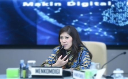 Komdigi Siapkan Aturan Wajib Nomor Telepon untuk Akun Medsos