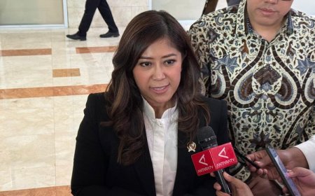 Pemerintah Kaji Kewajiban Nomor Ponsel untuk Akun Medsos, Identitas Digital Akan Diperketat