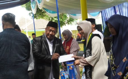 55 Santri Ponpes Daarul Khair Kotabumi Resmi Diwisuda, Tegaskan Peran Akhlak di Era Modern