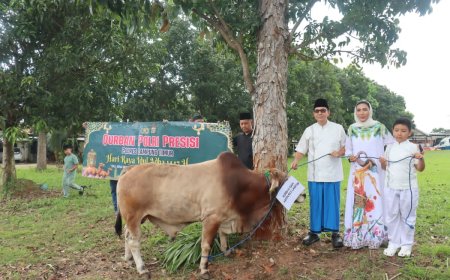 Polres Lampung Timur Sembelih 7 Sapi dan 4 Kambing Kurban, Daging Dibagikan untuk Warga Kurang Mampu
