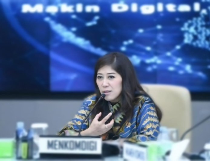 Komdigi Siapkan Aturan Wajib Nomor Telepon untuk Akun Medsos