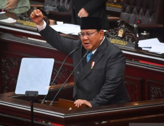 Prabowo Minta Warga Rekam Aparat Nakal, Lapor Langsung untuk Berantas Korupsi