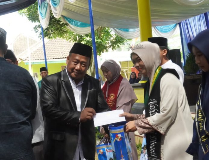 55 Santri Ponpes Daarul Khair Kotabumi Resmi Diwisuda, Tegaskan Peran Akhlak di Era Modern