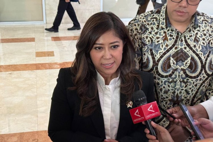 Pemerintah Kaji Kewajiban Nomor Ponsel untuk Akun Medsos, Identitas Digital Akan Diperketat