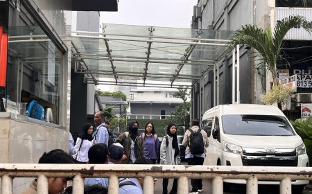 Kejagung Geledah Kantor BGN sejak Dini Hari, Aktivitas Lumpuh dan Pegawai Tertahan di Lobi