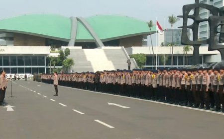 Ribuan Personel Gabungan Amankan Aksi Mahasiswa di Jakarta Pusat