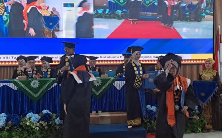 UMKO Kukuhkan 140 Lulusan, Siap Bersaing dan Berkontribusi untuk Kemajuan Bangsa