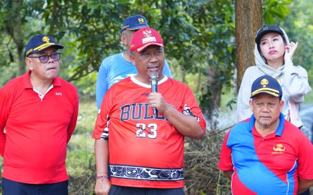 Plt Bupati Lamteng Pimpin Gotong Royong Massal ASN Perkuat Kebersamaan