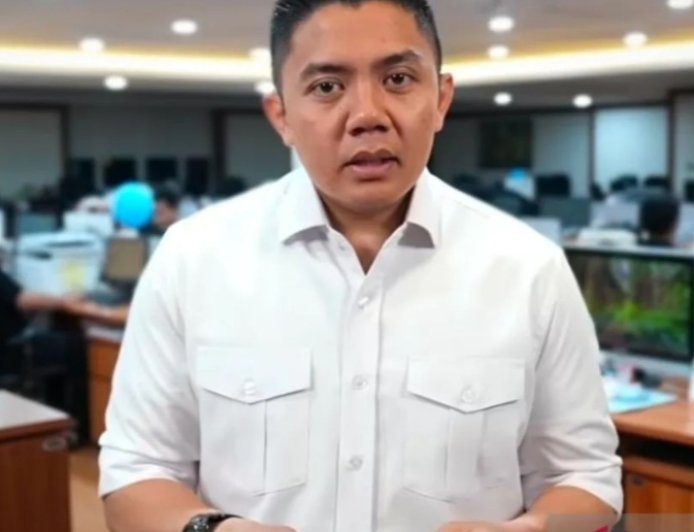 Seskab Teddy Jawab Kritik Dino Patti Djalal: Biaya Kunjungan Prabowo Ditanggung Pribadi, Rombongan Dipangkas Drastis