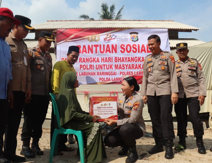 Polres Lampung Timur Bedah Rumah Warga di Hari Bhayangkara ke-80