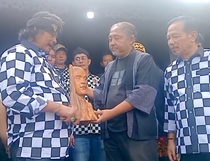 Ribuan Warga Kecewa, Jokowi Batal Hadir di Lampung Timur