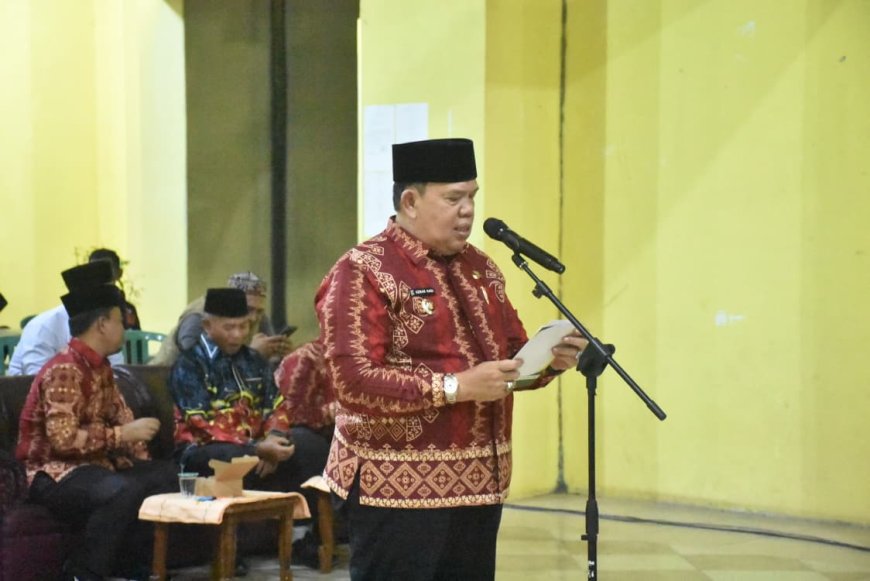 Wakil Bupati Azwar Hadi Sambut Haru 283 Jemaah Haji Lampung Timur Pulang ke Tanah Air