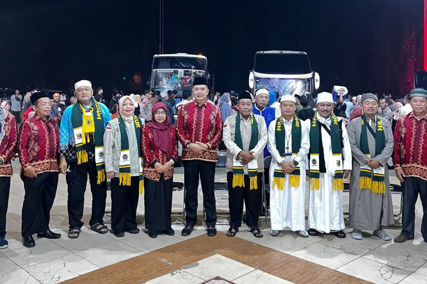 163 Jamaah Haji Lampung Timur Tiba dengan Selamat, Pemkab Sambut Haru di Islamic Center Sukadana