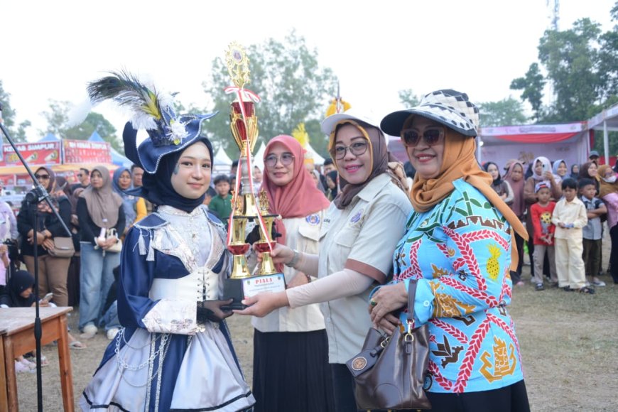 Semarak HUT ke-80 Lampung Tengah, Parade Drumband Pelajar Tampilkan Kreativitas dan Kekompakan