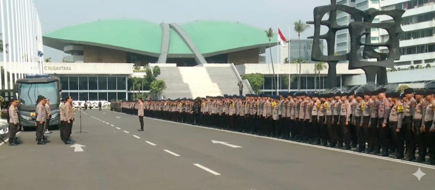 Ribuan Personel Gabungan Amankan Aksi Mahasiswa di Jakarta Pusat