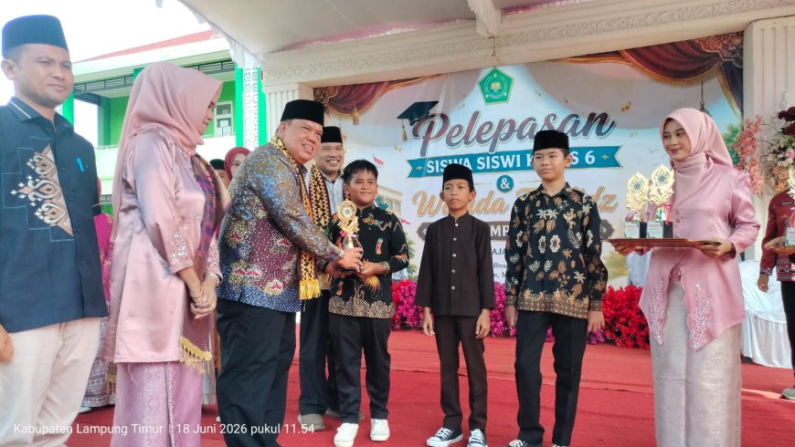 Wabup Azwar Hadi Lepas 66 Siswa dan Wisuda 65 Tahfidz MIN 2 Lampung Timur