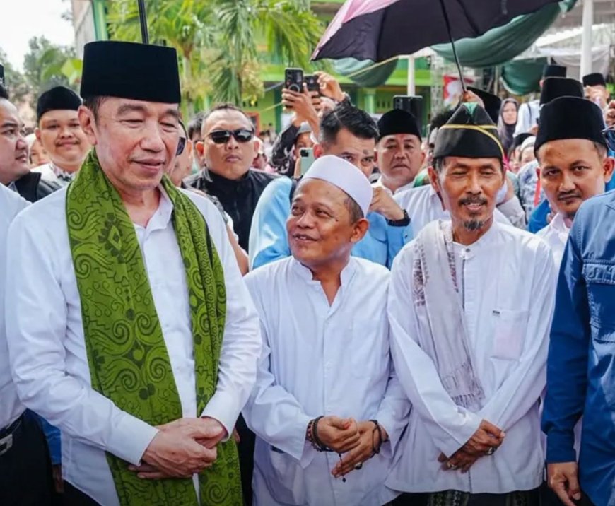 Jokowi Silaturahmi ke Ponpes Nurul Qodiri, Tegaskan Tetap Sederhana dan Dekat dengan Rakyat