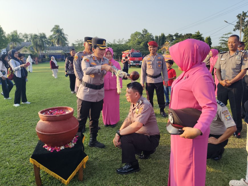 67 Personel Polres Lampung Timur Naik Pangkat, Kapolres Tekankan Tanggung Jawab Lebih Besar