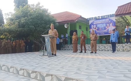 Wujudkan Sekolah Ramah Anak, Pemkab Lampung Utara Bagikan Seragam Gratis dan Perkuat Sinergi Orang Tua