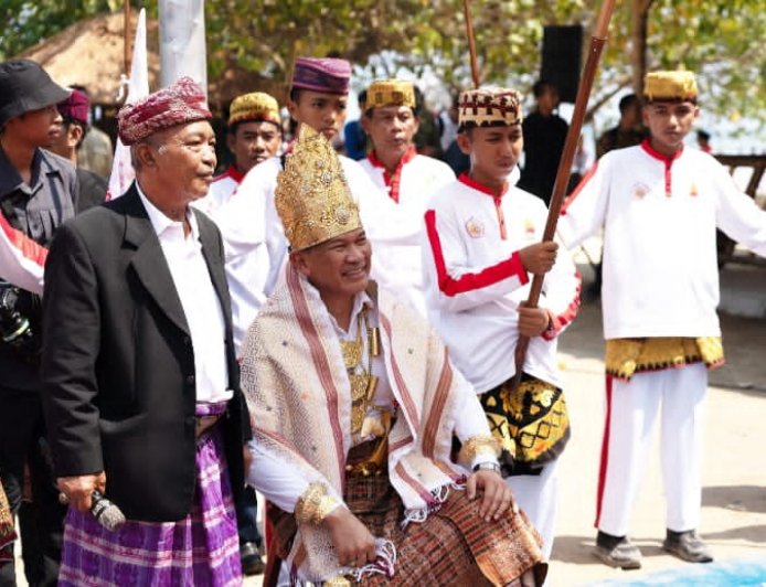 Prosesi Turun Mandei, Kukuhkan Pangdam Radin Inten dalam Keluarga Adat Lampung