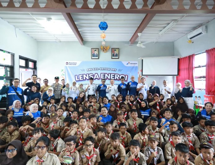 Lensa Energi PHE: Membuka Jendela Dunia bagi Anak-Anak di Pulau Kelapa