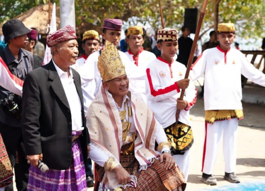 Prosesi Turun Mandei, Kukuhkan Pangdam Radin Inten dalam Keluarga Adat Lampung