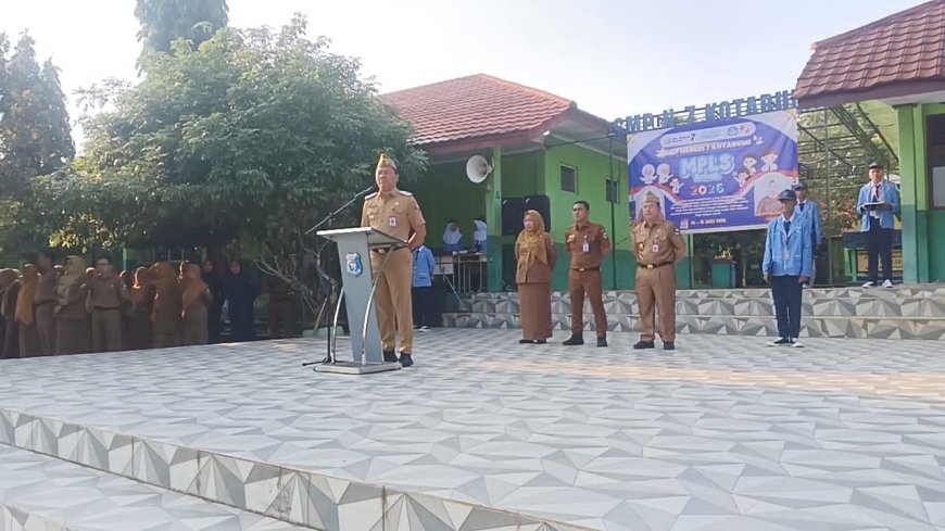 Wujudkan Sekolah Ramah Anak, Pemkab Lampung Utara Bagikan Seragam Gratis dan Perkuat Sinergi Orang Tua