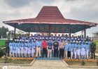 Camat Syamsul Bahri Tinjau Kesiapan Paskibra di Waway Karya