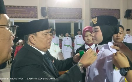 Kukuhkan Paskibraka Lampung Timur 2026, Azwar Hadi Minta Jaga Jiwa Patriotisme