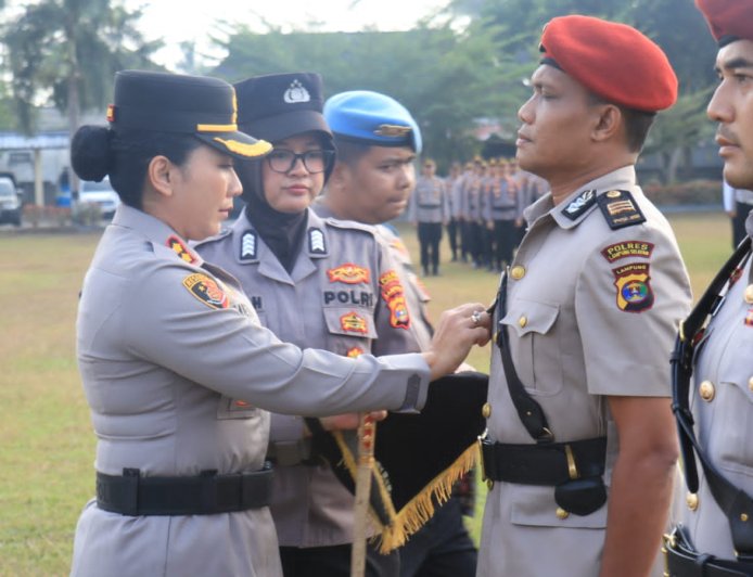 Perkuat Lini Pelayanan, Kapolres Lampung Timur Pimpin Sertijab Kasat Narkoba dan Kapolsek Sekampung Udik