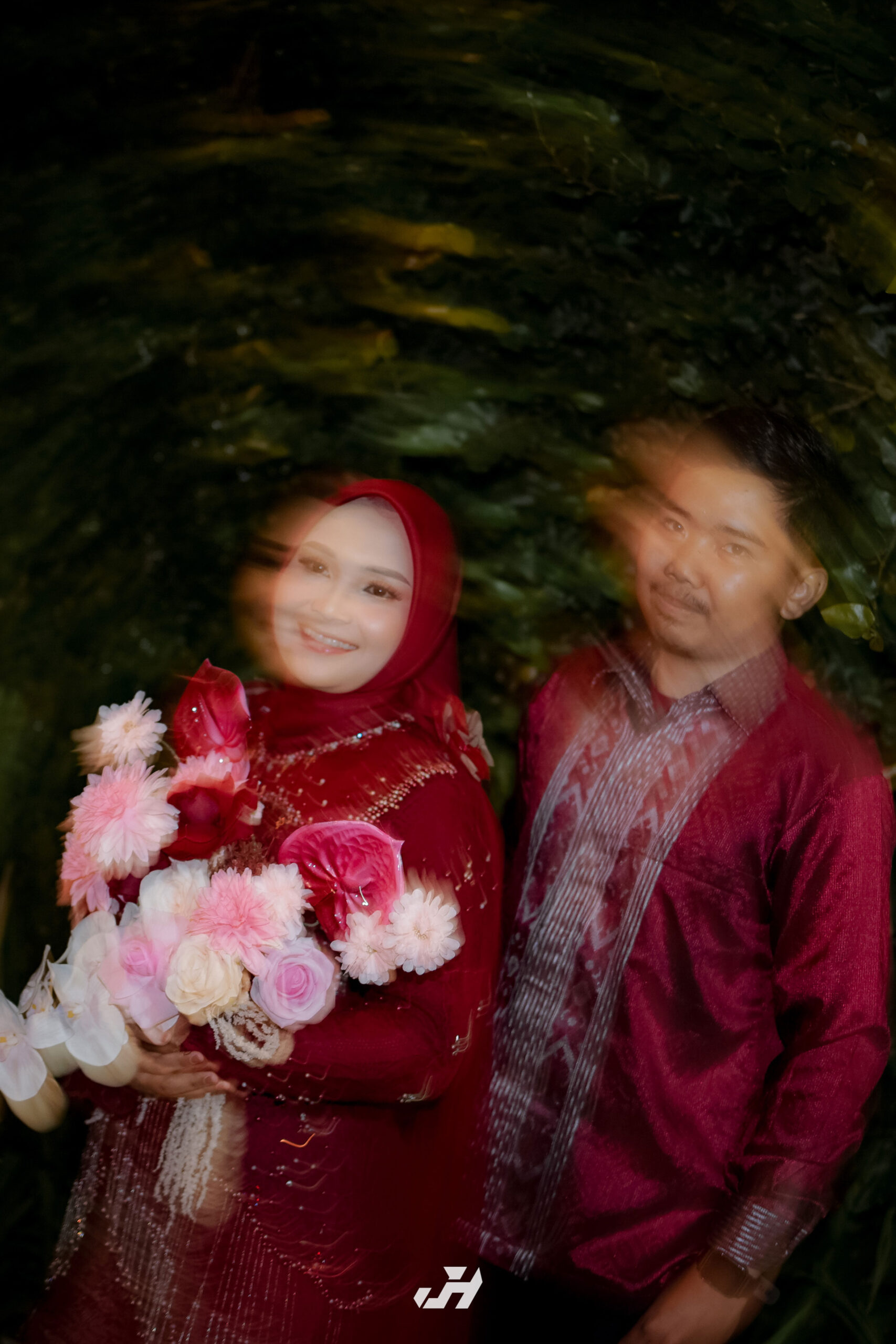 Foto-kecil-di-bawah-The-Wedding-of-3