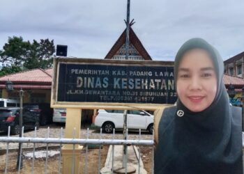 Plt. Kadis Kesehatan Padang Lawas, Amelia Roitona Nasution, SKM.