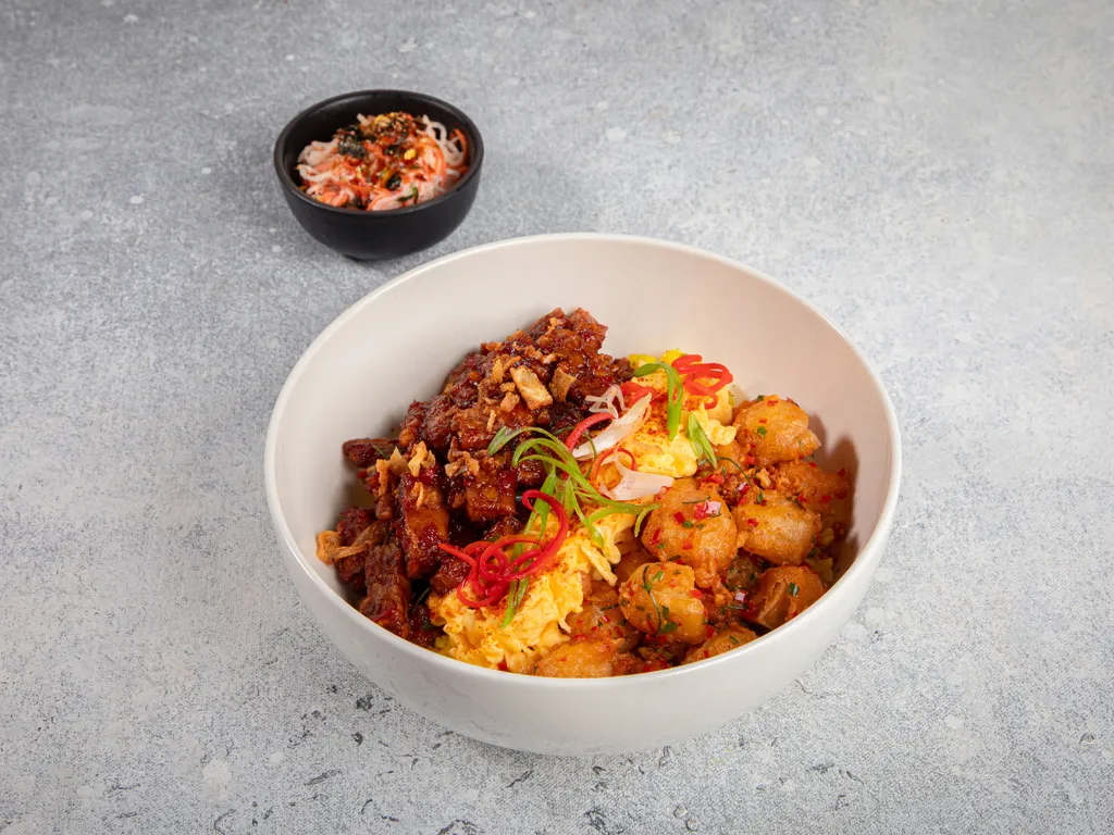 Tempe Orek & Crispy Tofu Bowl