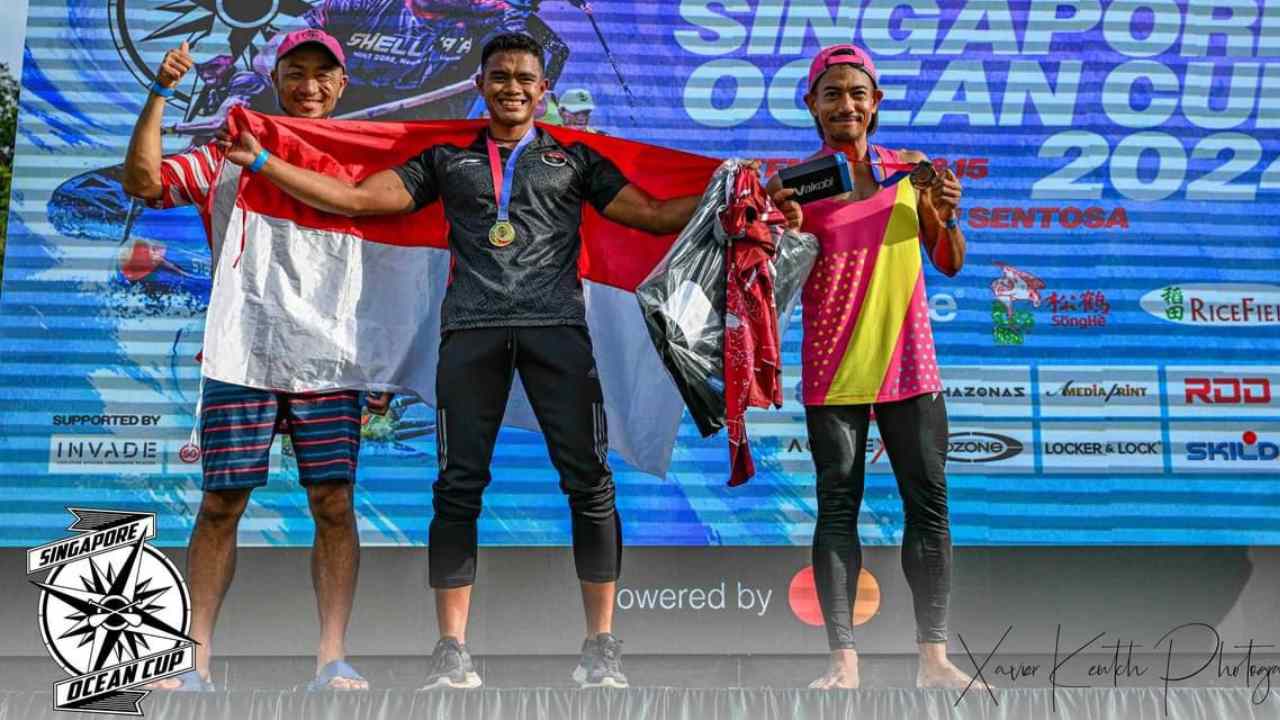 Atlet Dayung Stand Up Paddle (SUP) Indonesia Sabet Emas di Singapore Ocean Cup 2024