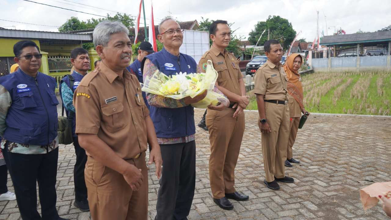 Desa Karanganom Masuk 3 Besar Lomba Gotong Royong, Sekda Trenggalek Minta Keberlanjutan Gerakan Sosial