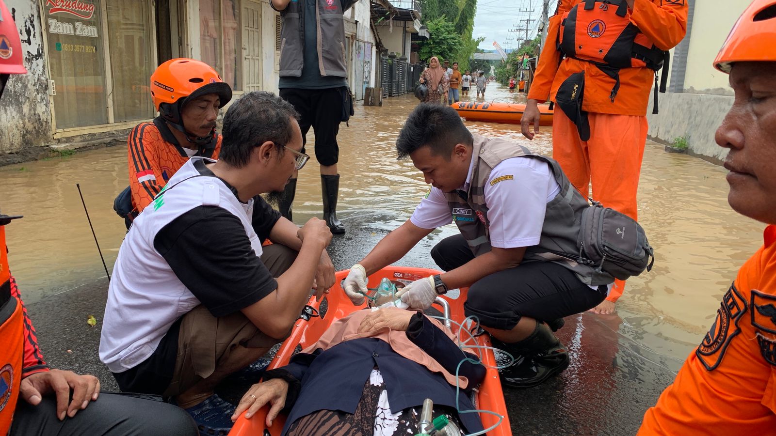 2.200 Warga Kelutan Trenggalek Terdampak Banjir, 1 Warga Alami Sesak