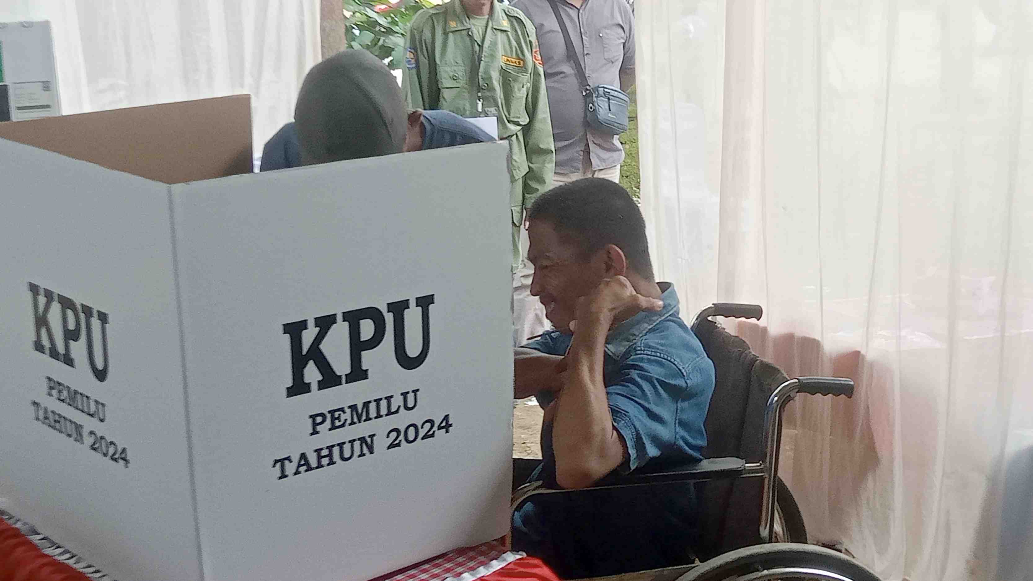 3.786 Pemilih Penyandang Disabilitas, KPU Trenggalek Pastikan TPS Ramah Disabilitas